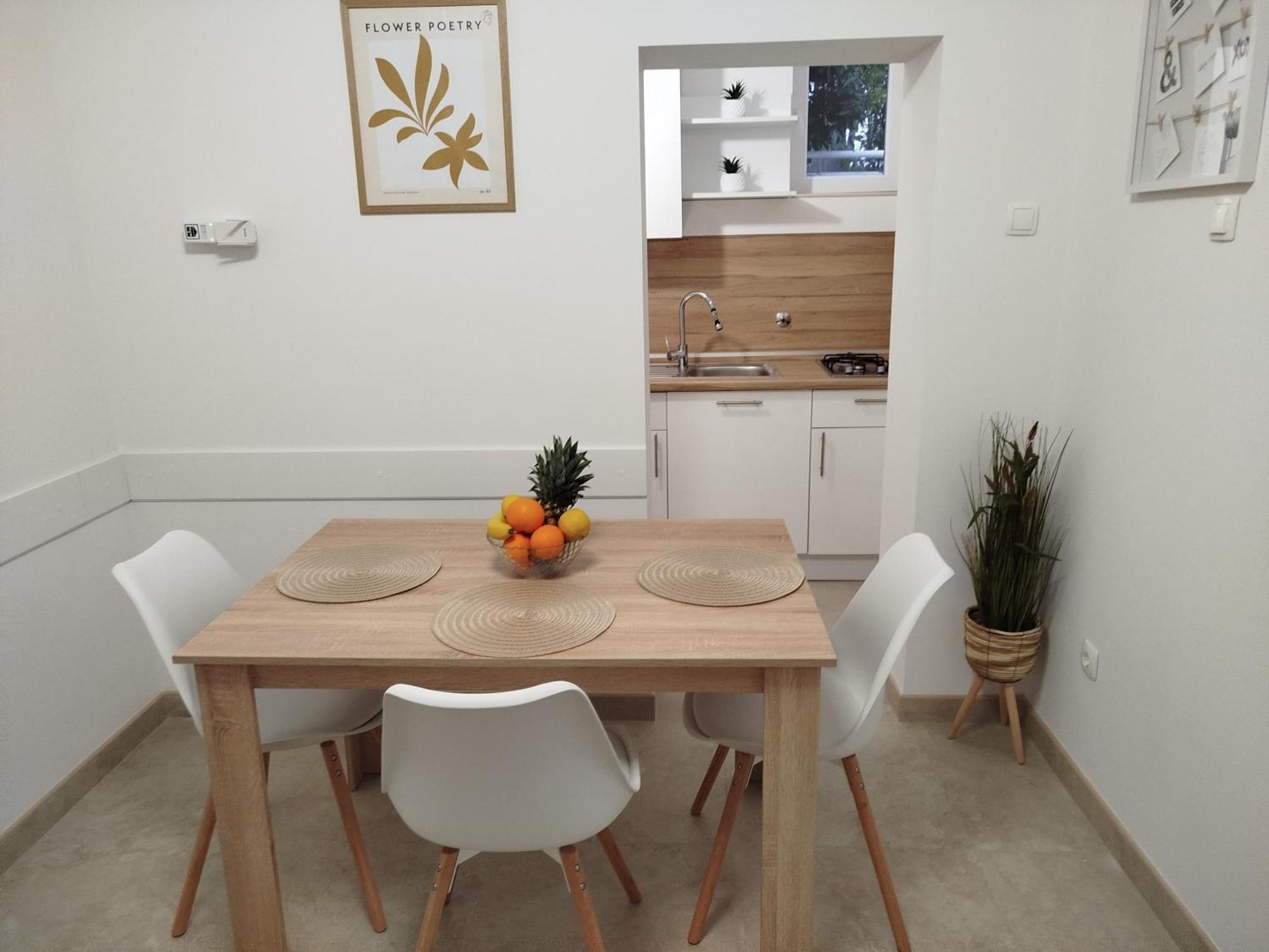 Apartmani - Sobe Cosic เนอุม ภายนอก รูปภาพ