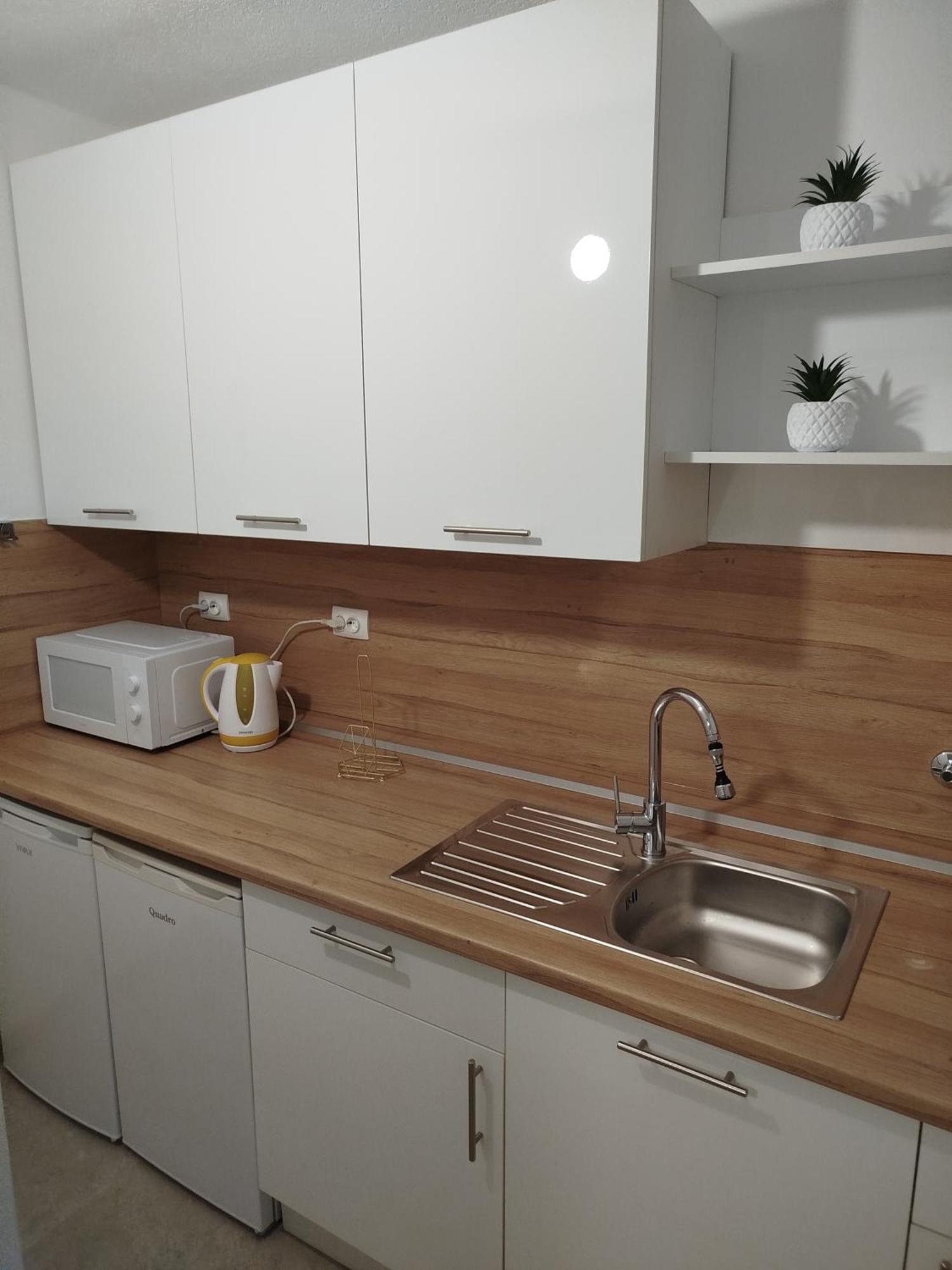 Apartmani - Sobe Cosic เนอุม ภายนอก รูปภาพ